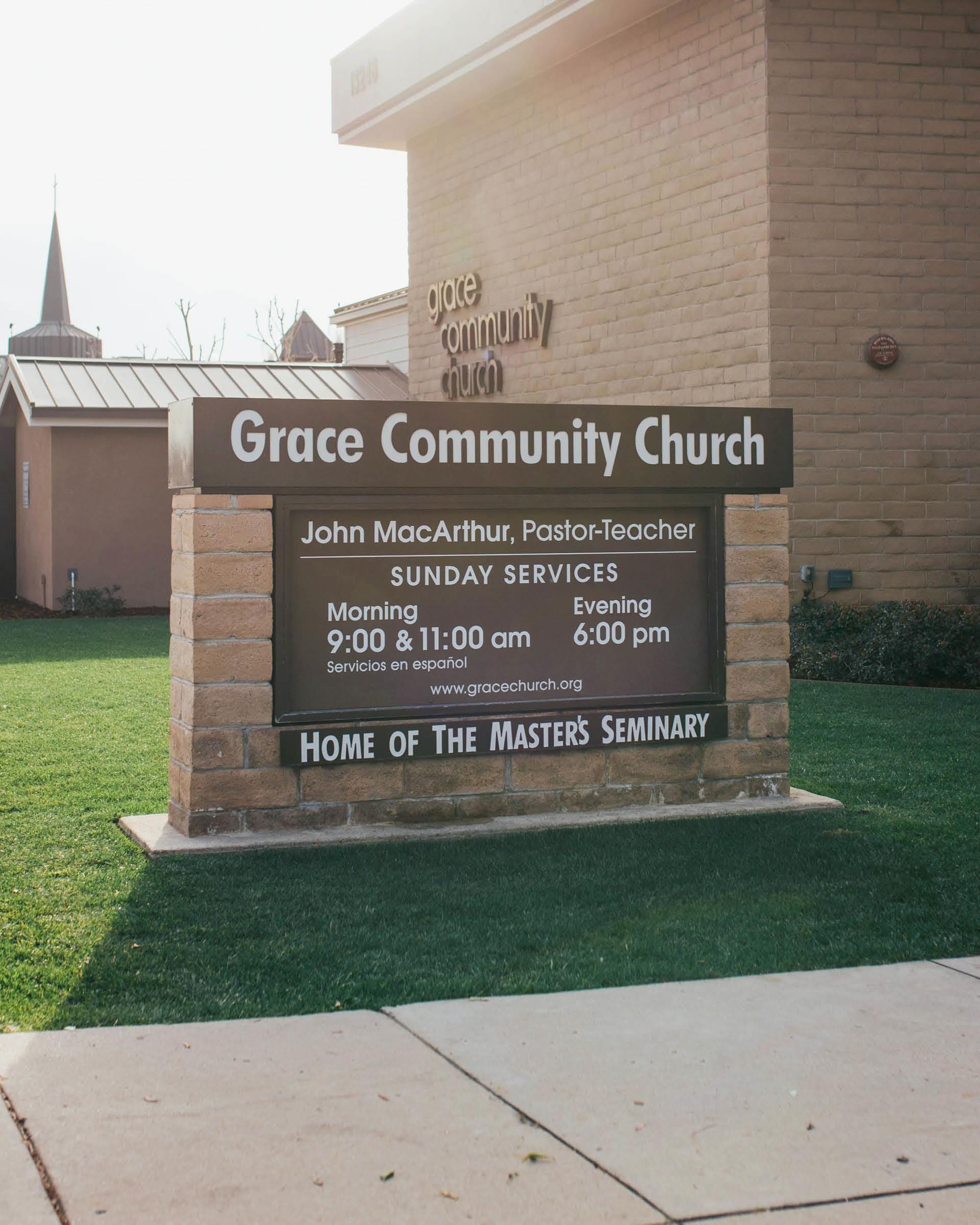 USC students gathered with Grace on Campus for fellowship and worship